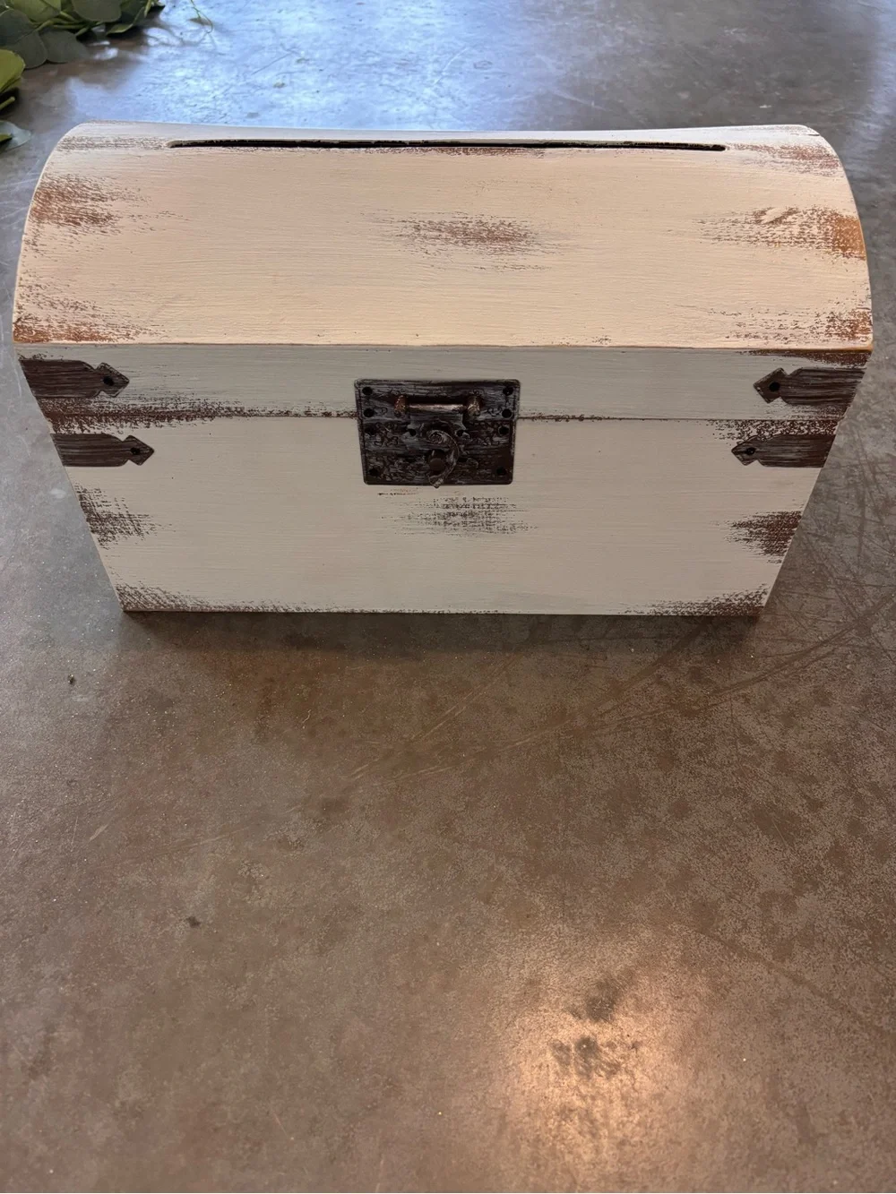 Distressed White Wooden Card - Rustic Home Organizer